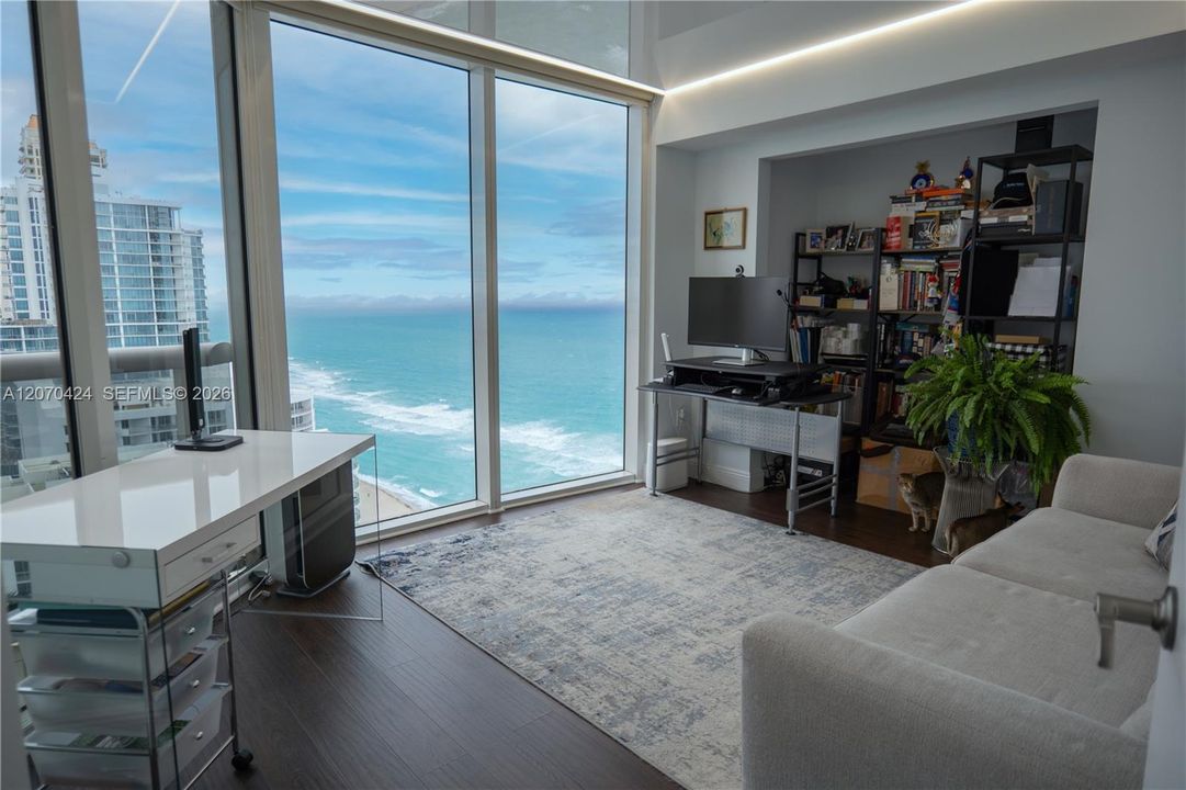 For Sale: $1,330,000 (2 beds, 2 baths, 1396 Square Feet)