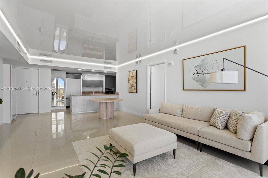 For Sale: $1,330,000 (2 beds, 2 baths, 1396 Square Feet)