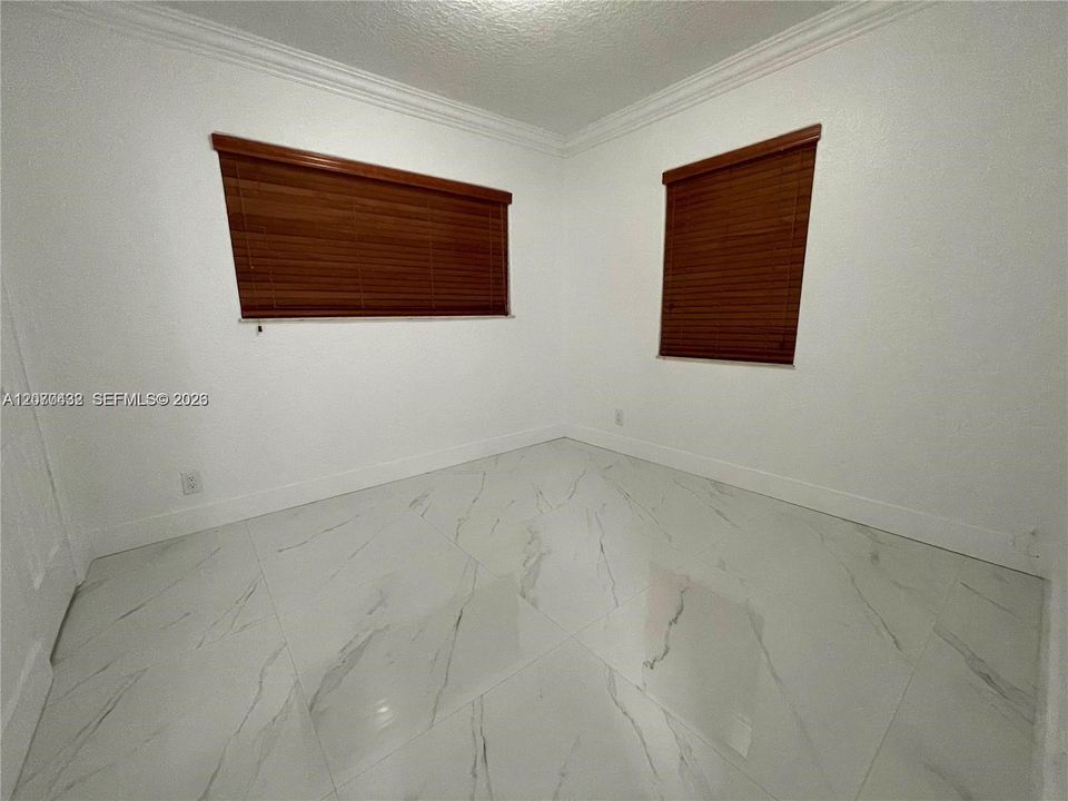 For Rent: $3,950 (3 beds, 1 baths, 1224 Square Feet)