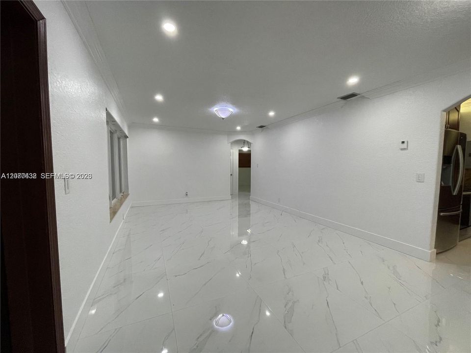 For Rent: $3,950 (3 beds, 1 baths, 1224 Square Feet)