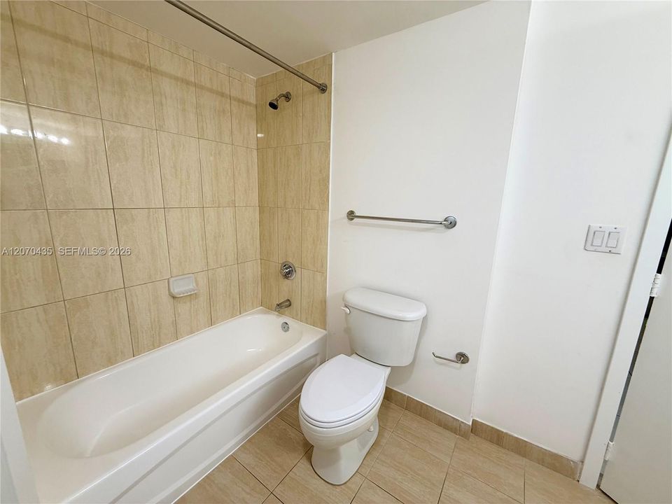 En Venta: $585,000 (2 camas, 2 baños, 1048 Pies cuadrados)