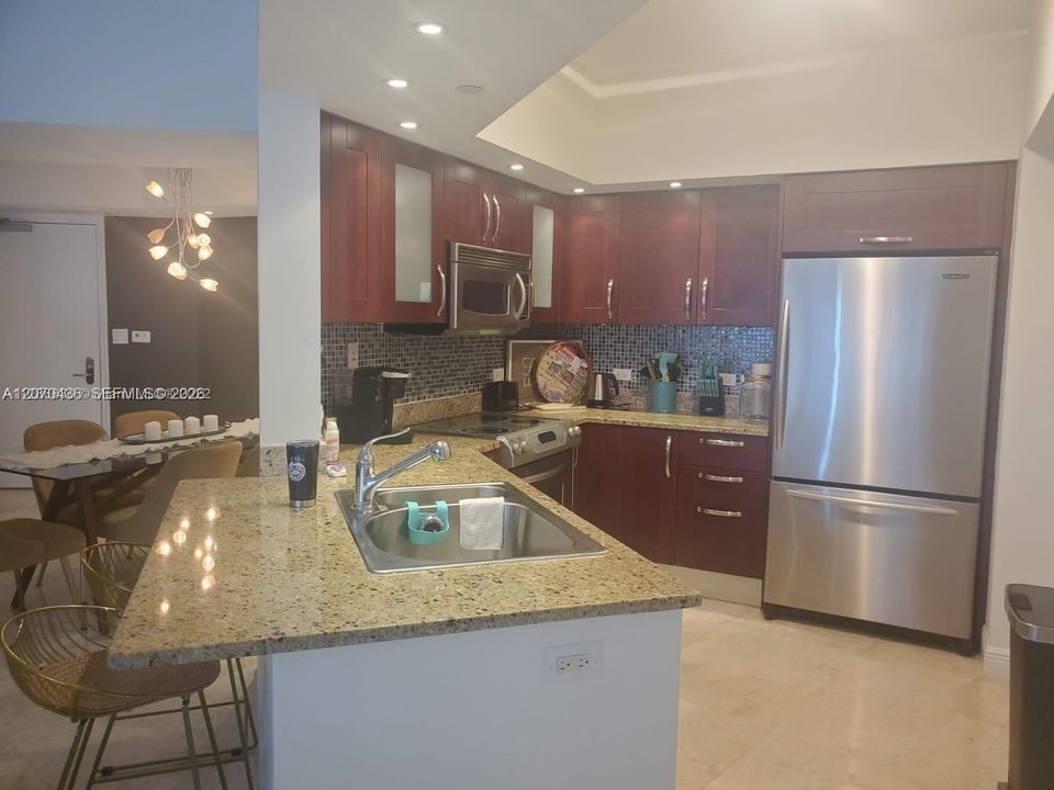 For Sale: $620,000 (2 beds, 2 baths, 1320 Square Feet)