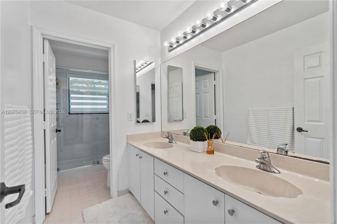 For Sale: $1,280,000 (4 beds, 3 baths, 3012 Square Feet)