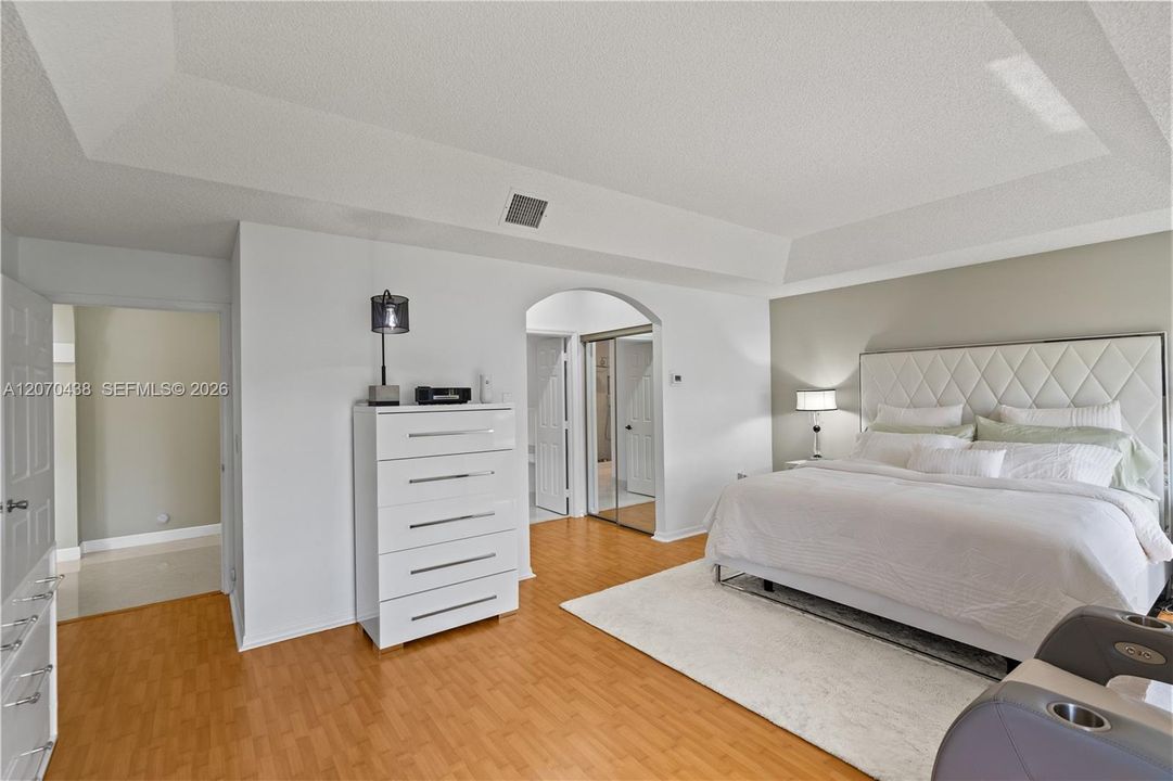 For Sale: $1,280,000 (4 beds, 3 baths, 3012 Square Feet)
