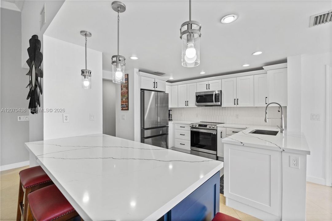 For Sale: $1,280,000 (4 beds, 3 baths, 3012 Square Feet)
