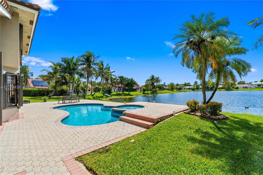 For Sale: $1,280,000 (4 beds, 3 baths, 3012 Square Feet)