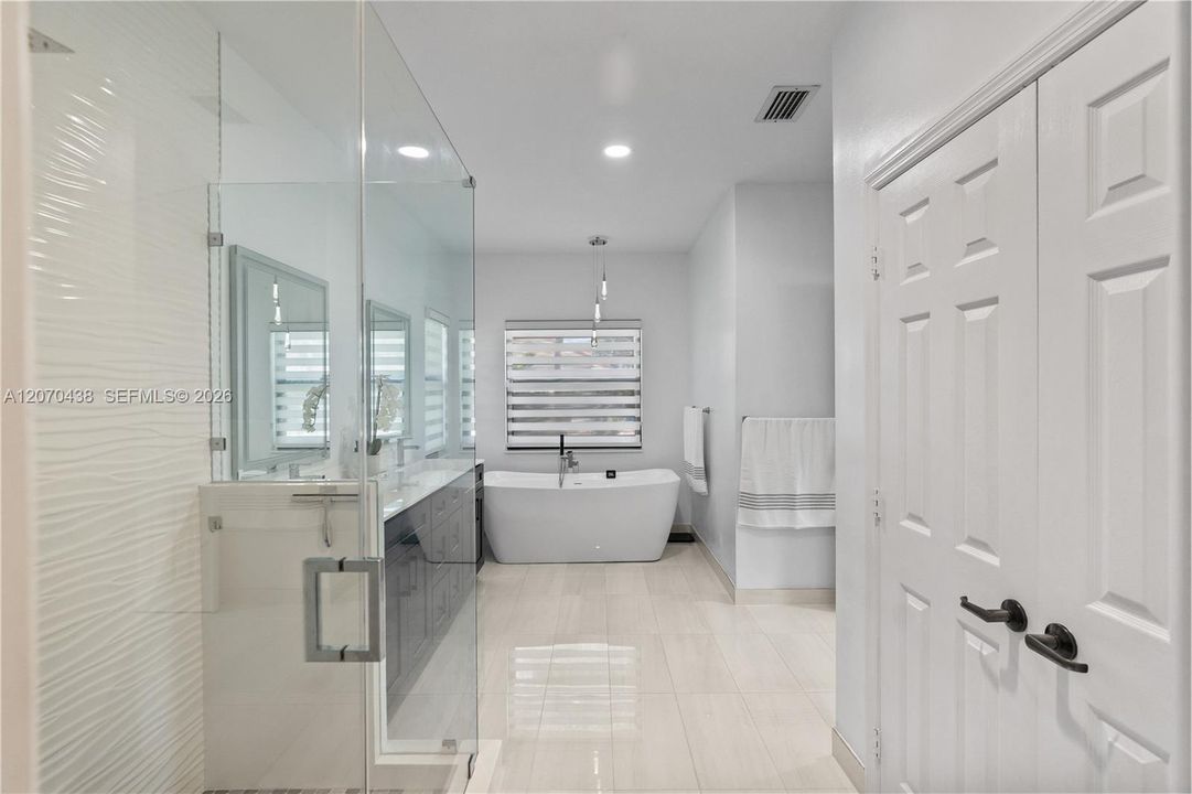 For Sale: $1,280,000 (4 beds, 3 baths, 3012 Square Feet)