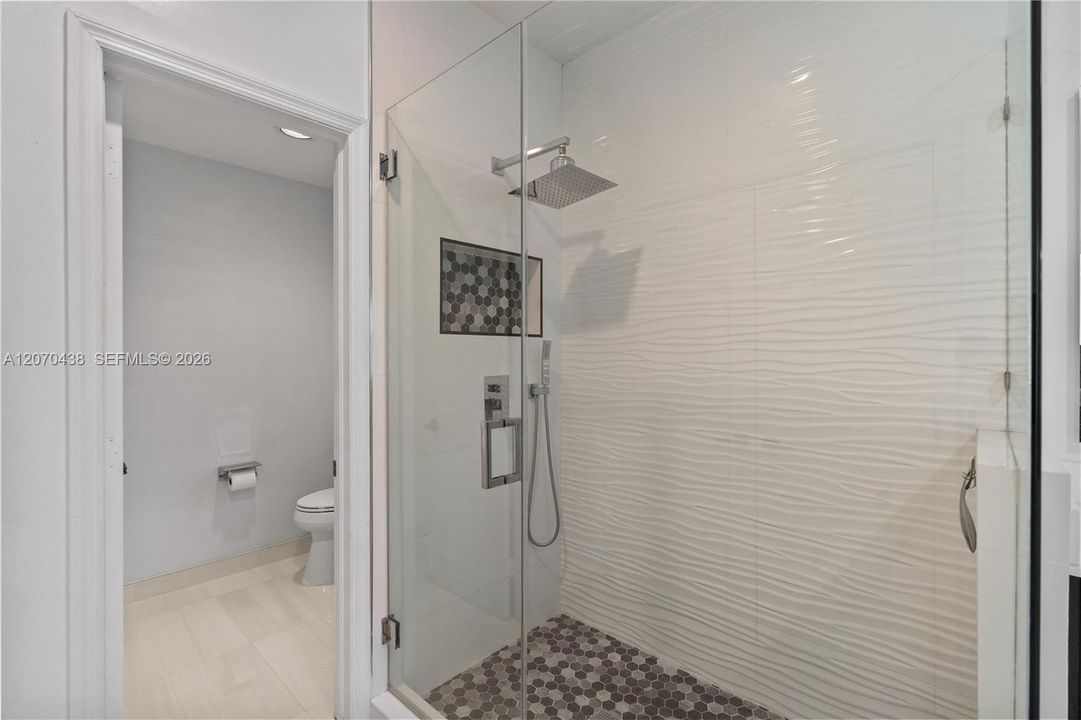 For Sale: $1,280,000 (4 beds, 3 baths, 3012 Square Feet)