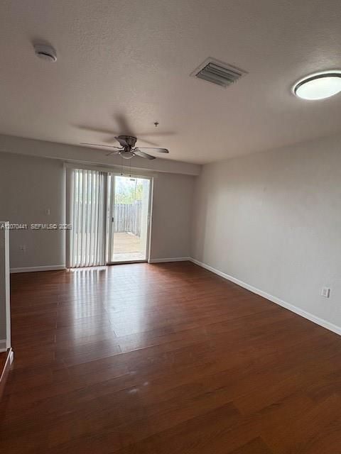 For Rent: $2,700 (3 beds, 2 baths, 1548 Square Feet)