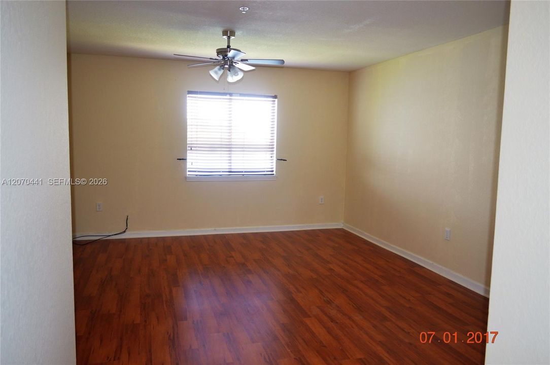 For Rent: $2,700 (3 beds, 2 baths, 1548 Square Feet)