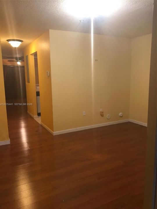 For Rent: $2,700 (3 beds, 2 baths, 1548 Square Feet)