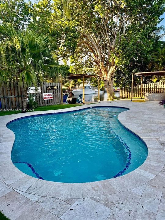 For Rent: $4,500 (3 beds, 2 baths, 1728 Square Feet)