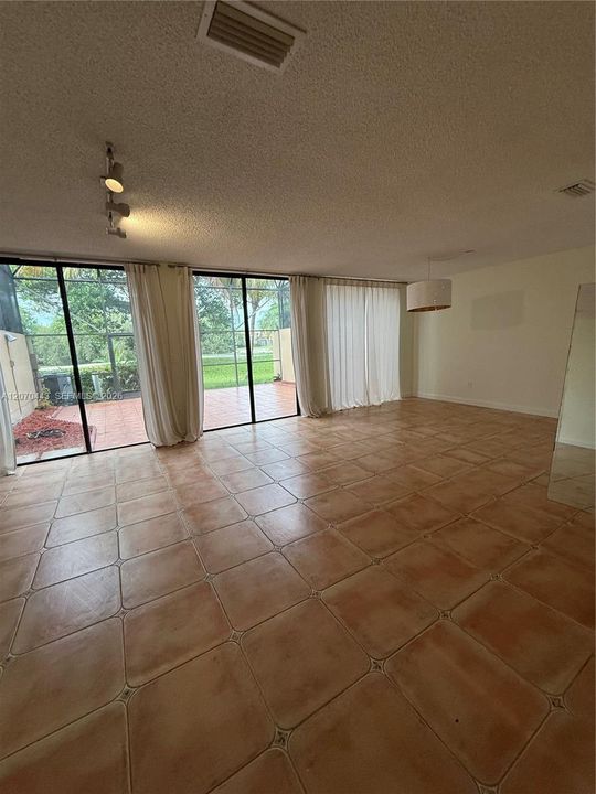 En Renta: $3,850 (3 camas, 2 baños, 1712 Pies cuadrados)