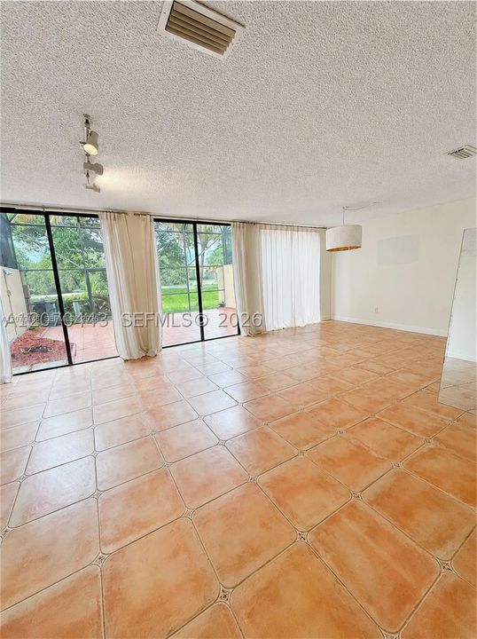 En Renta: $3,850 (3 camas, 2 baños, 1712 Pies cuadrados)