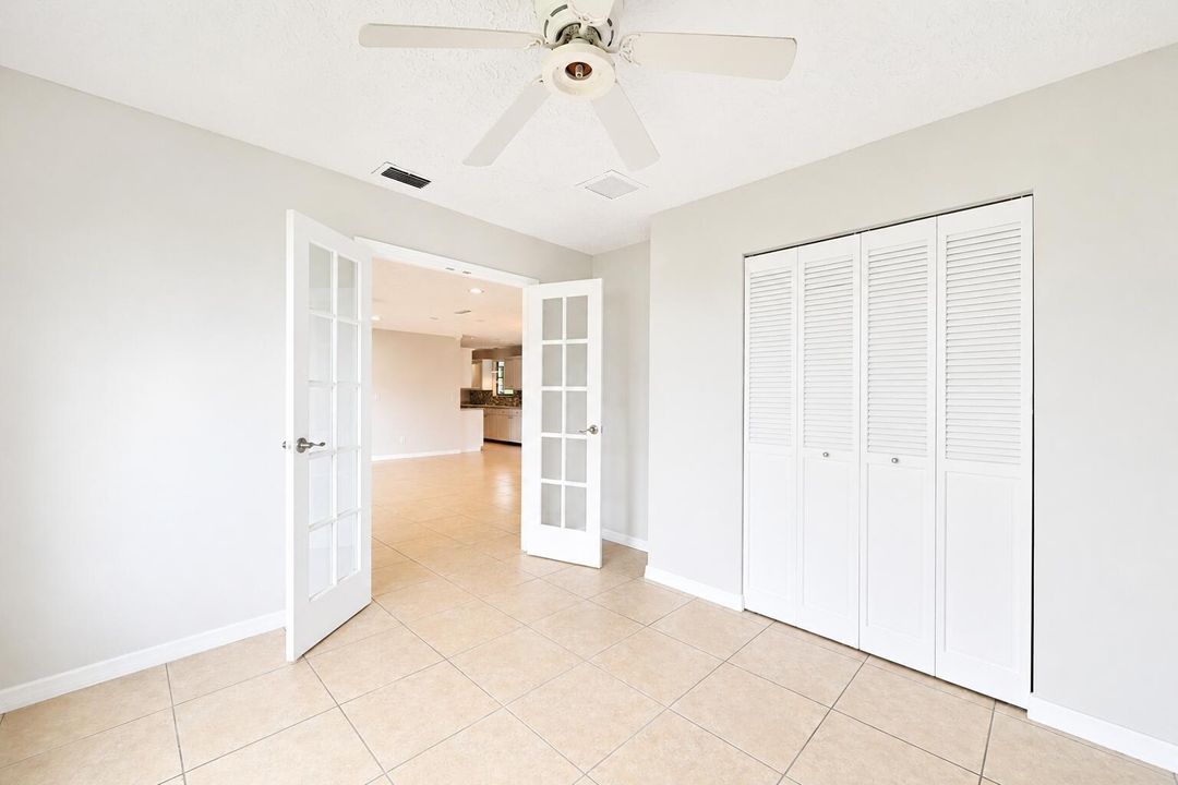 6AFC8786-8EDC-49D5-BD5B-DF957E880223