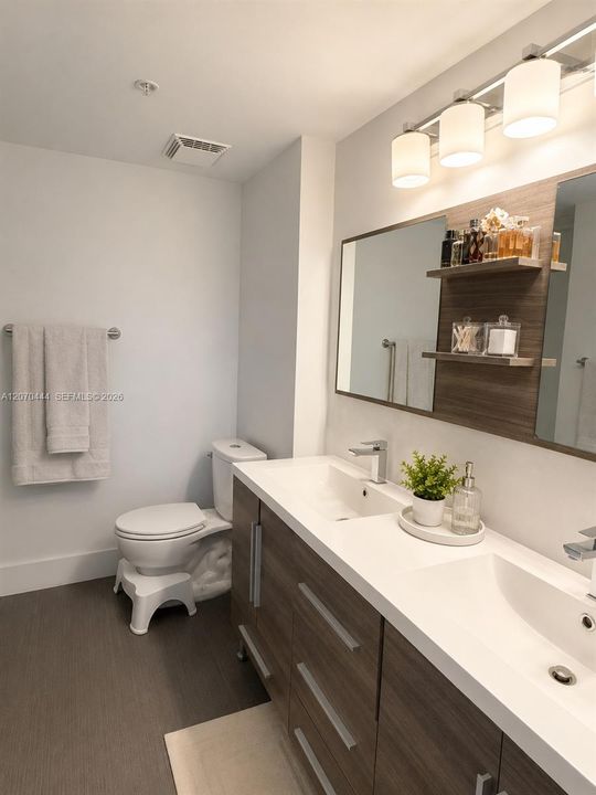 For Rent: $3,500 (2 beds, 2 baths, 966 Square Feet)