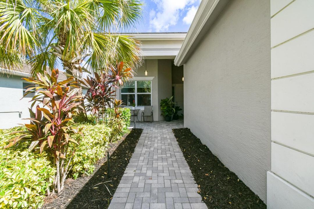 13407 SW River Rock Rd Port St Lucie (76