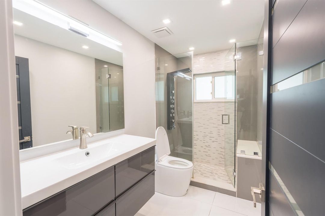 BathroomB