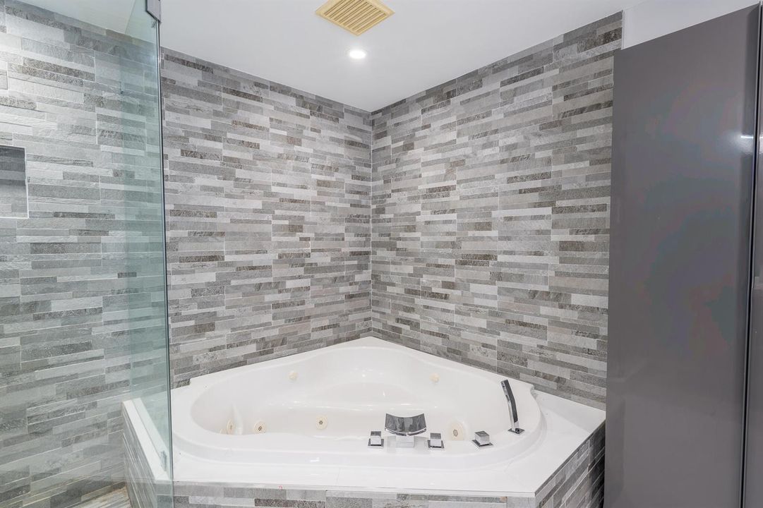 Downstairs Tub