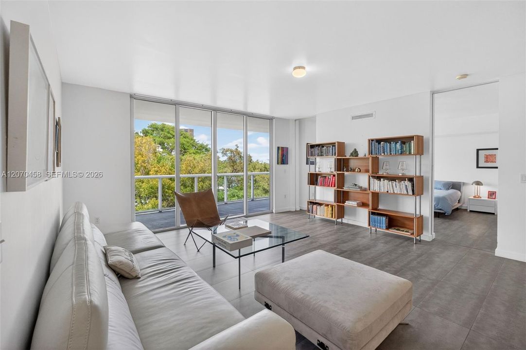 For Rent: $5,500 (2 beds, 2 baths, 1172 Square Feet)