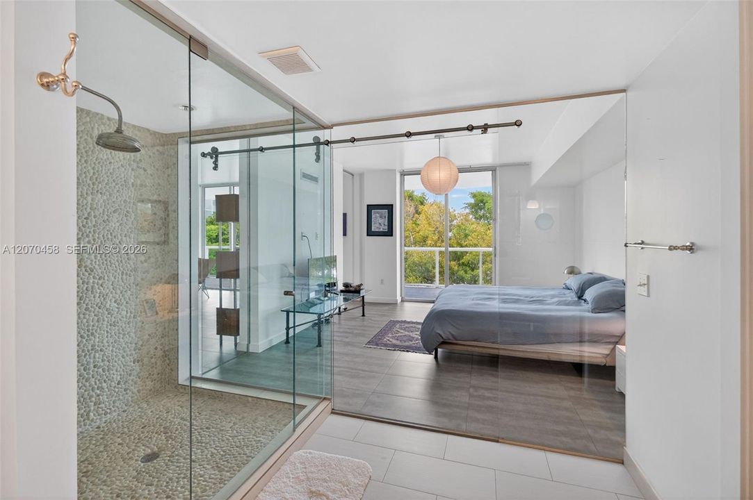 For Rent: $5,500 (2 beds, 2 baths, 1172 Square Feet)