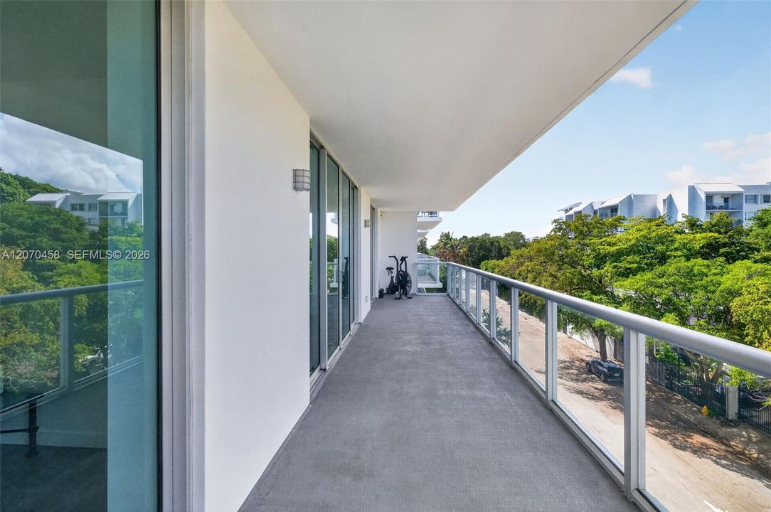 For Rent: $5,500 (2 beds, 2 baths, 1172 Square Feet)