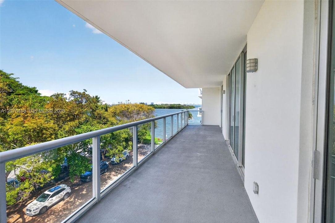 For Rent: $5,500 (2 beds, 2 baths, 1172 Square Feet)