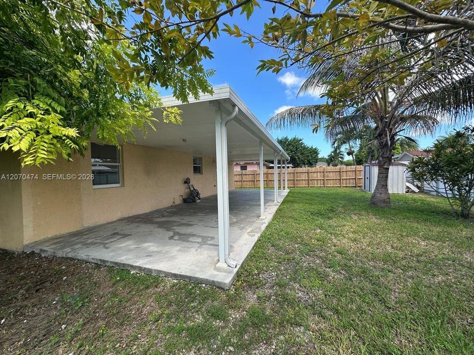For Rent: $2,800 (3 beds, 2 baths, 1200 Square Feet)