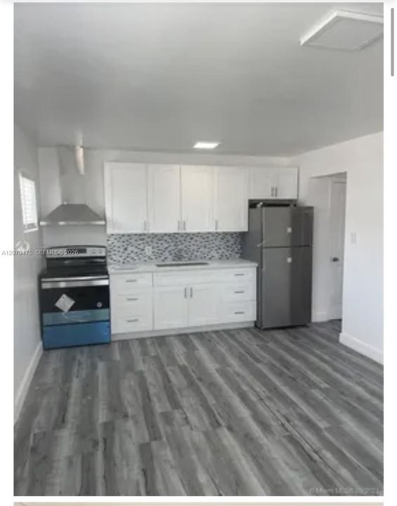 For Rent: $1,600 (1 beds, 1 baths, 1425 Square Feet)