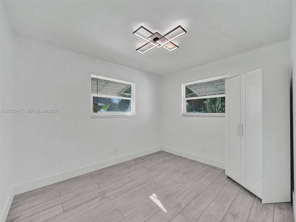 For Sale: $778,000 (2 beds, 2 baths, 1212 Square Feet)