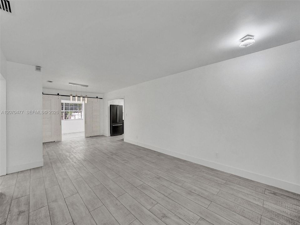 For Sale: $778,000 (2 beds, 2 baths, 1212 Square Feet)