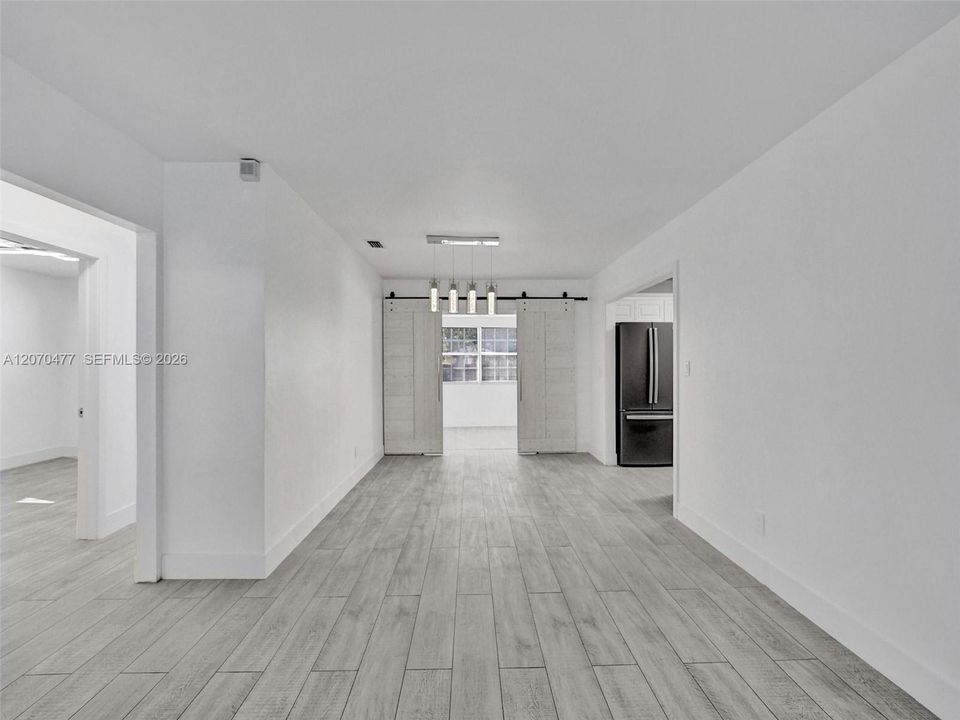 For Sale: $778,000 (2 beds, 2 baths, 1212 Square Feet)