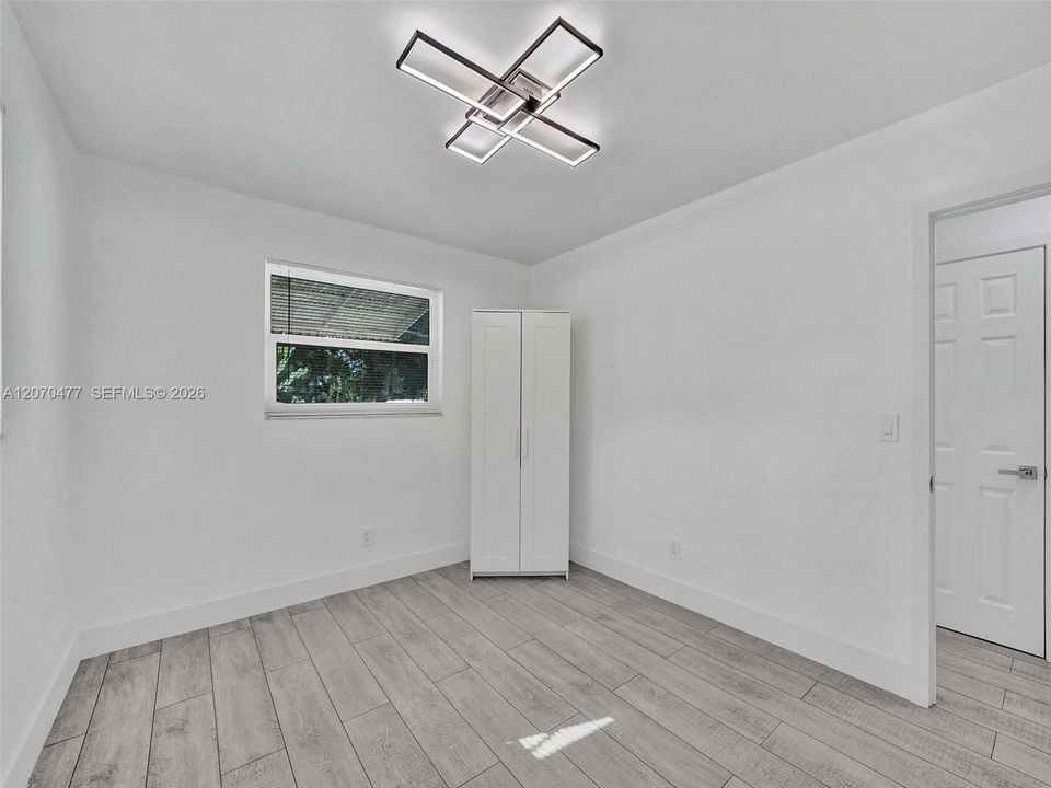 For Sale: $778,000 (2 beds, 2 baths, 1212 Square Feet)