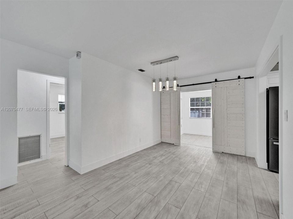 For Sale: $778,000 (2 beds, 2 baths, 1212 Square Feet)
