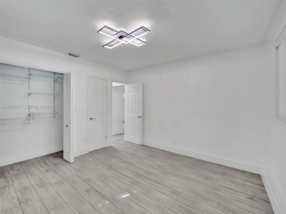 For Sale: $778,000 (2 beds, 2 baths, 1212 Square Feet)