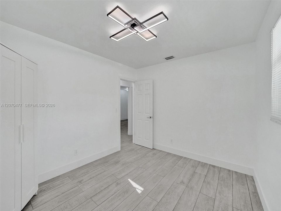 For Sale: $778,000 (2 beds, 2 baths, 1212 Square Feet)