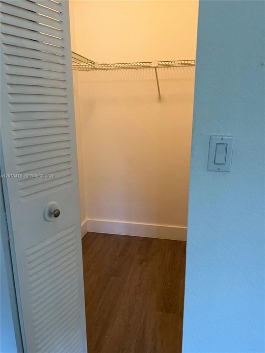For Rent: $1,600 (1 beds, 1 baths, 785 Square Feet)