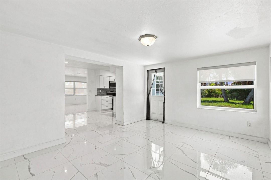 22-web-or-mls-Photo(10)-topaz