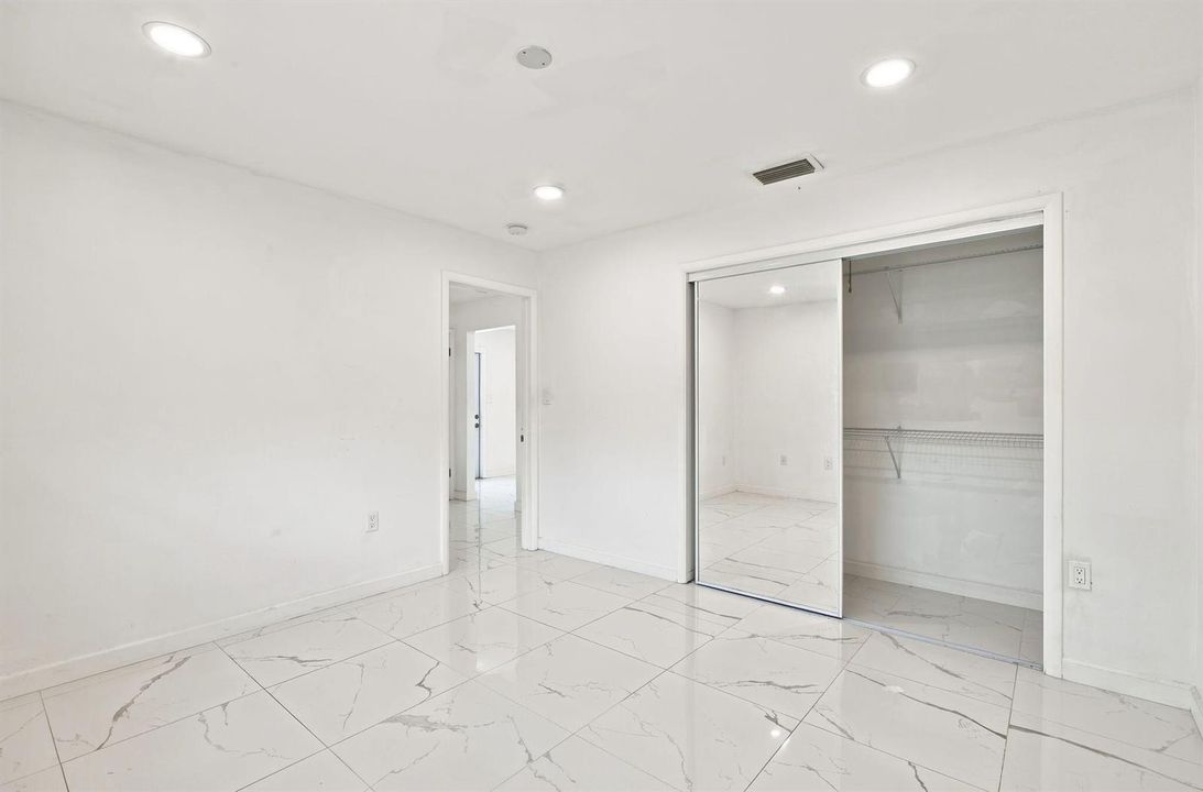 12-web-or-mls-Photo(24)-topaz