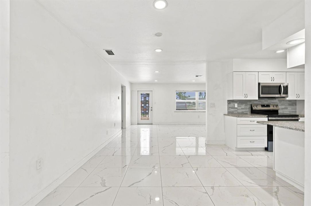 7-web-or-mls-Photo(11)-topaz