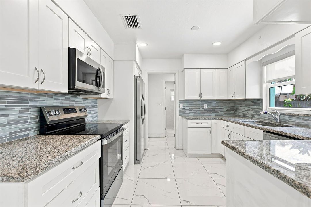 18-web-or-mls-Photo(6)-topaz