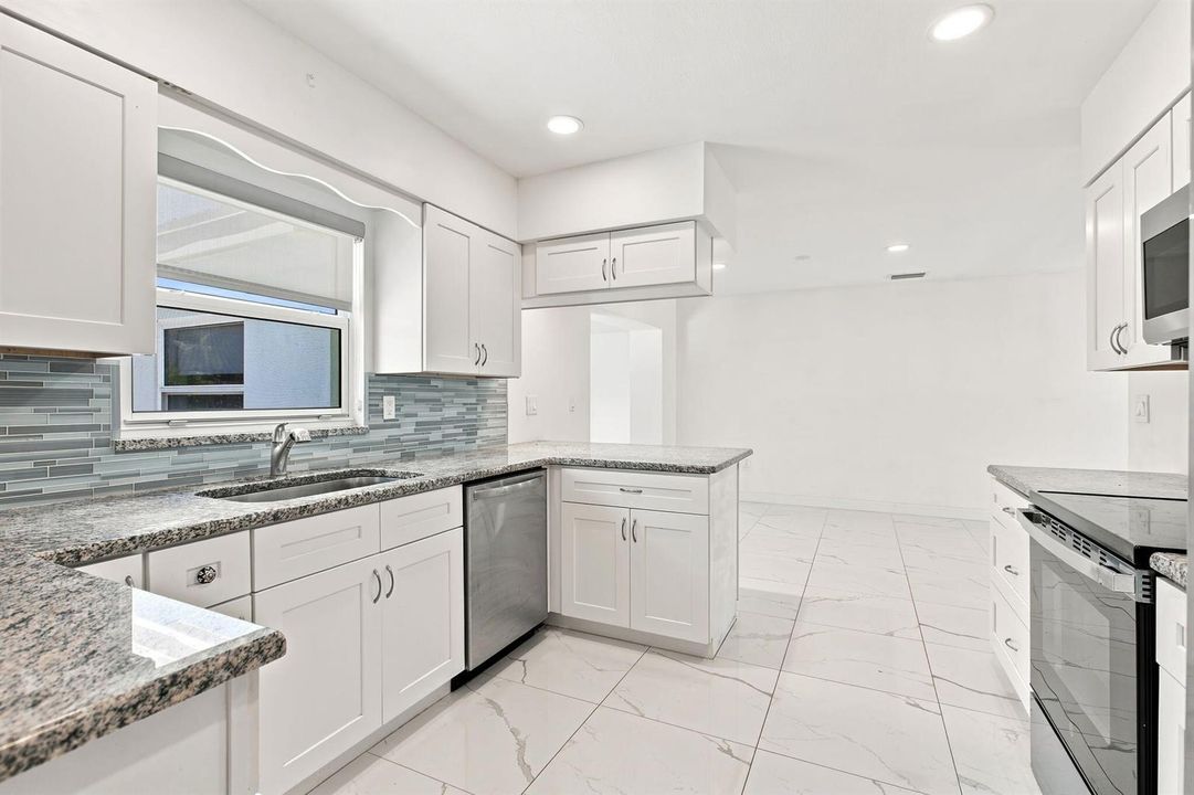 20-web-or-mls-Photo(8)-topaz