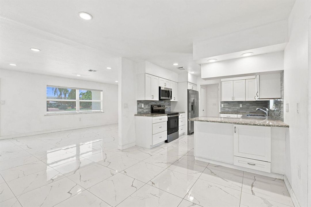 17-web-or-mls-Photo(5)-topaz