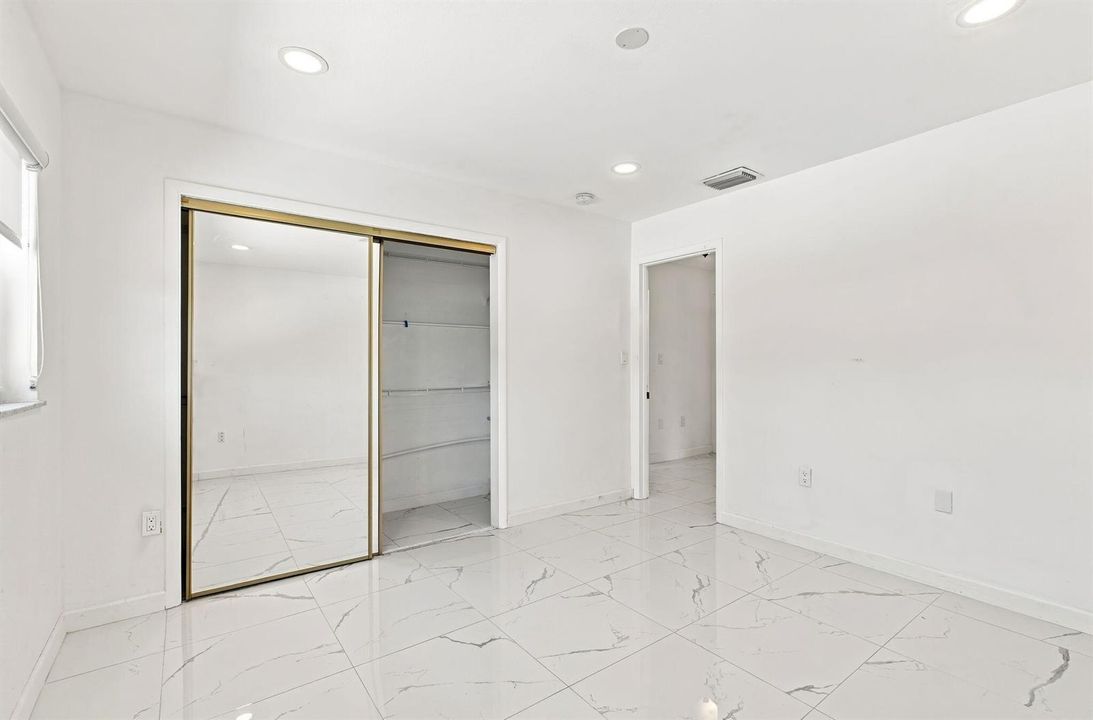 29-web-or-mls-Photo(19)-topaz