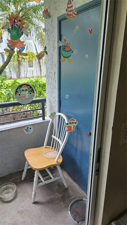 For Sale: $235,000 (2 beds, 1 baths, 920 Square Feet)