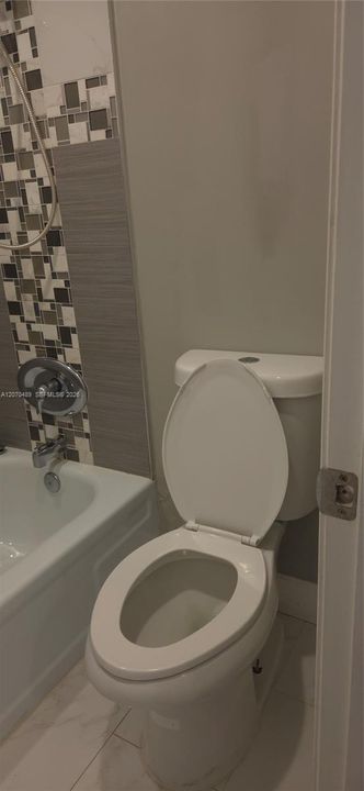 En Venta: $169,000 (2 camas, 2 baños, 1110 Pies cuadrados)