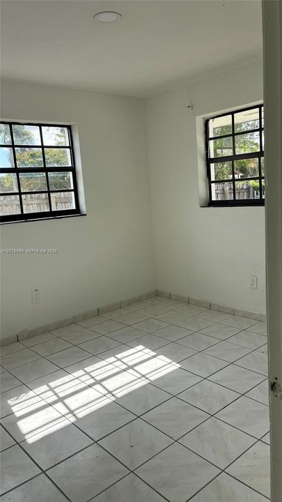 For Sale: $549,900 (4 beds, 3 baths, 1908 Square Feet)
