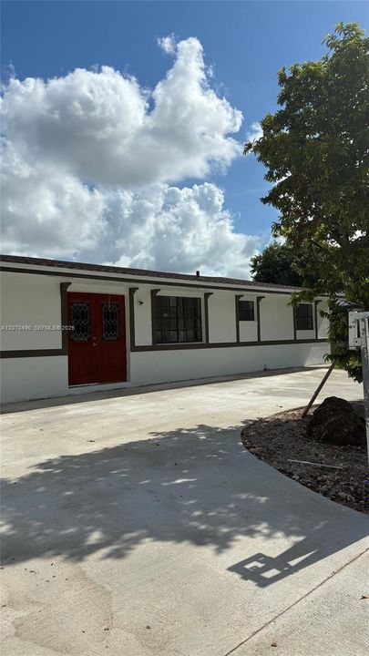For Sale: $549,900 (4 beds, 3 baths, 1908 Square Feet)