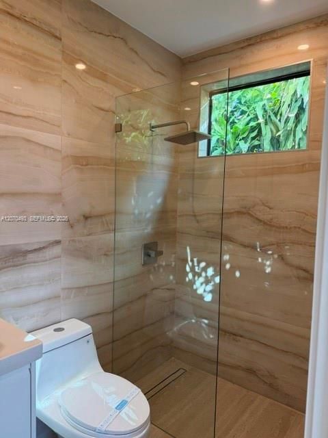 For Sale: $1,583,000 (5 beds, 5 baths, 2600 Square Feet)