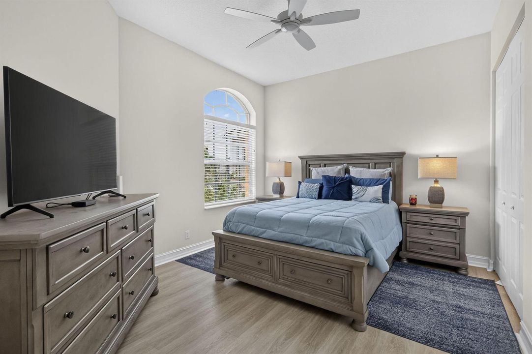 Guest bedroom